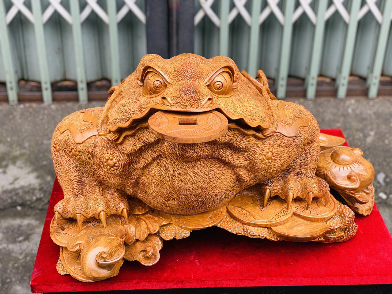 Thiềm Thừ phong thủy là biểu tượng của sự giàu có và may mắn bất ngờ.